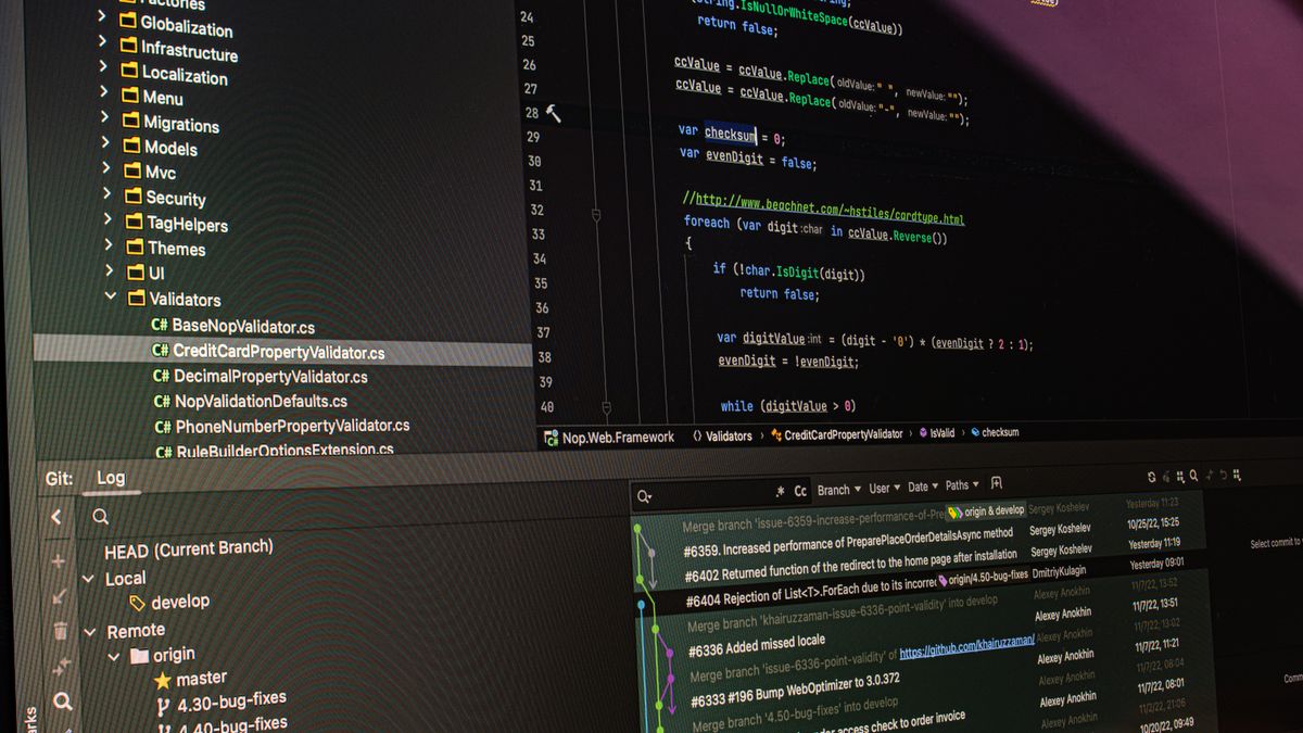 Python or JavaScript for your Discord bot?