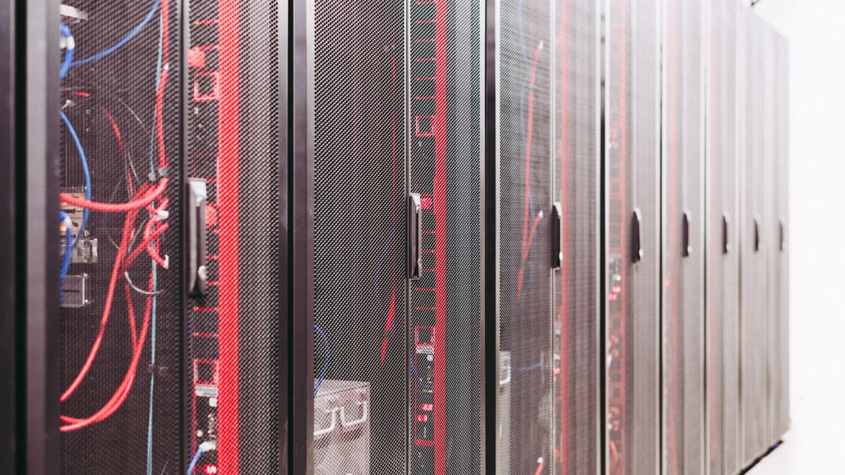 Shared hosting vs a VPS: which one do you need?